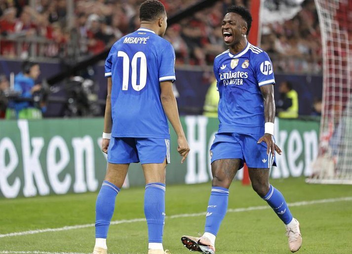 维尼修斯：更衣室信赖的后盾，阿韦洛亚与皇马的深情情谊