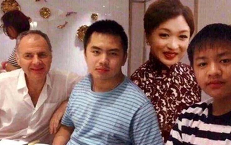 金星辰这孩子不得了，年纪小出国早，大杀四方！！！