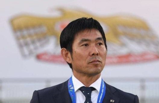 森保一内田笃人场边对谈：战术博弈暗藏师徒默契