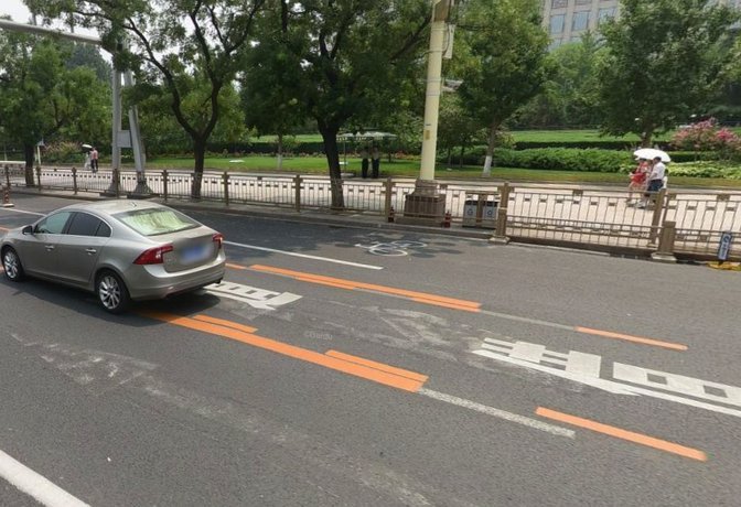 整个右路该换人了！