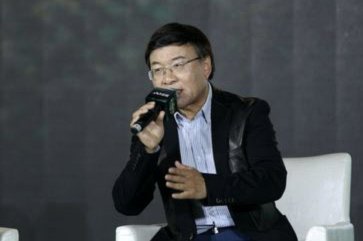看了下国内足球话题，大部分都是关于董路的
