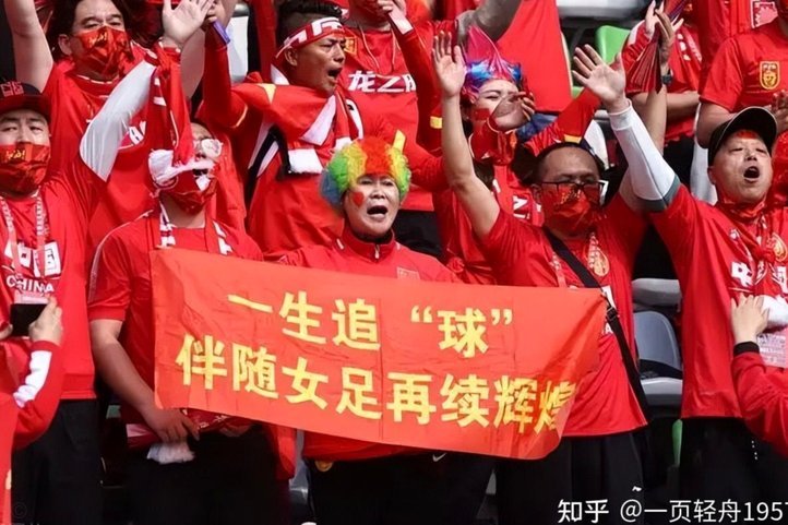 重庆这样颠倒黑白，中国足球起不来！