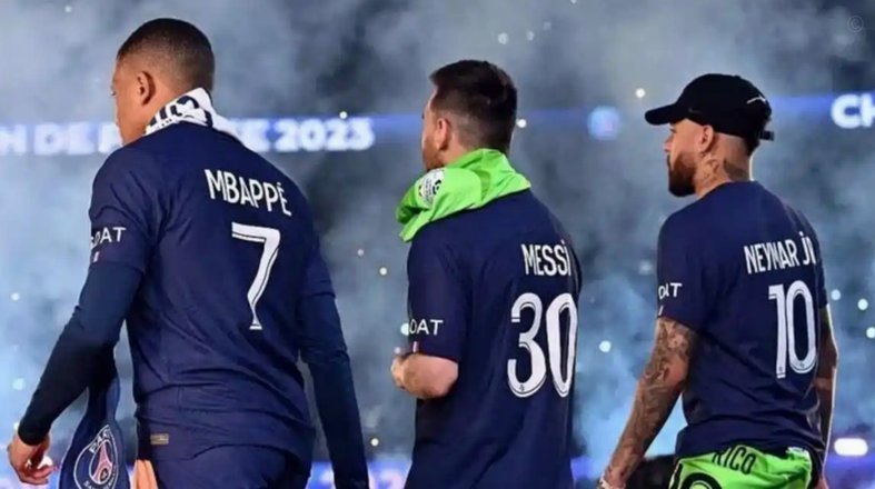 谁更快？Messi、Mbappé、C罗与内马尔的400球效率比拼